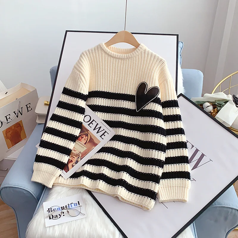 

Women Sweater Striped O-Neck Pullover Heart Knitted Thicken Winter Sweaters Lazy Style Chic Streetwear Jumpers A0140