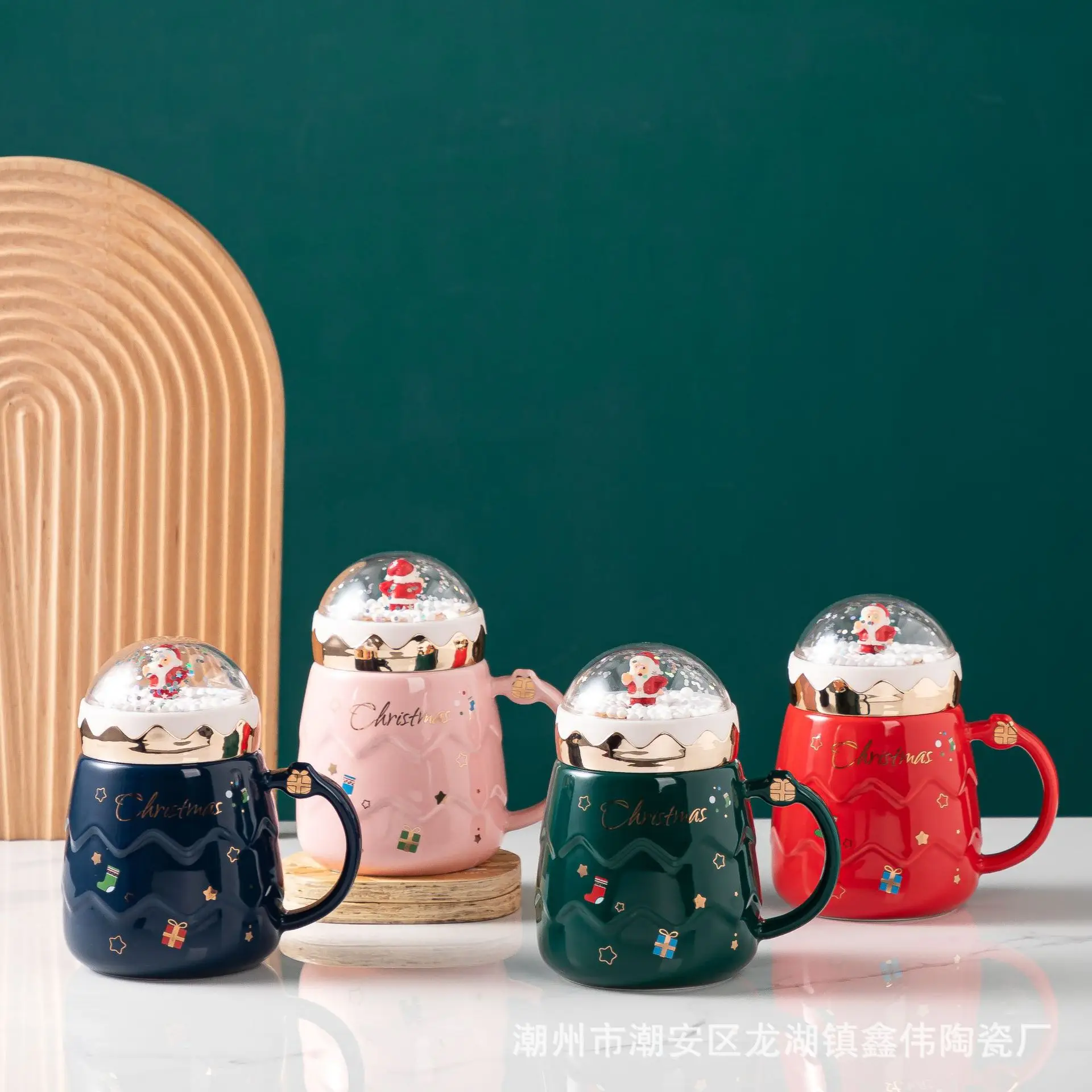 

Creative Christmas Santa Glass Ceramic Gift Cup with Lid Accompanying Gift Mugs Coffee Cups Set Christmas