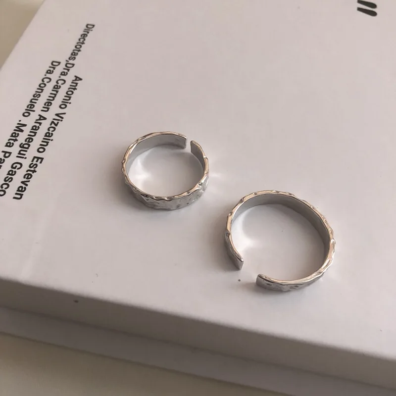 Серебряный цвет смятое Оловянное фольгированное текстурное кольцо Женское