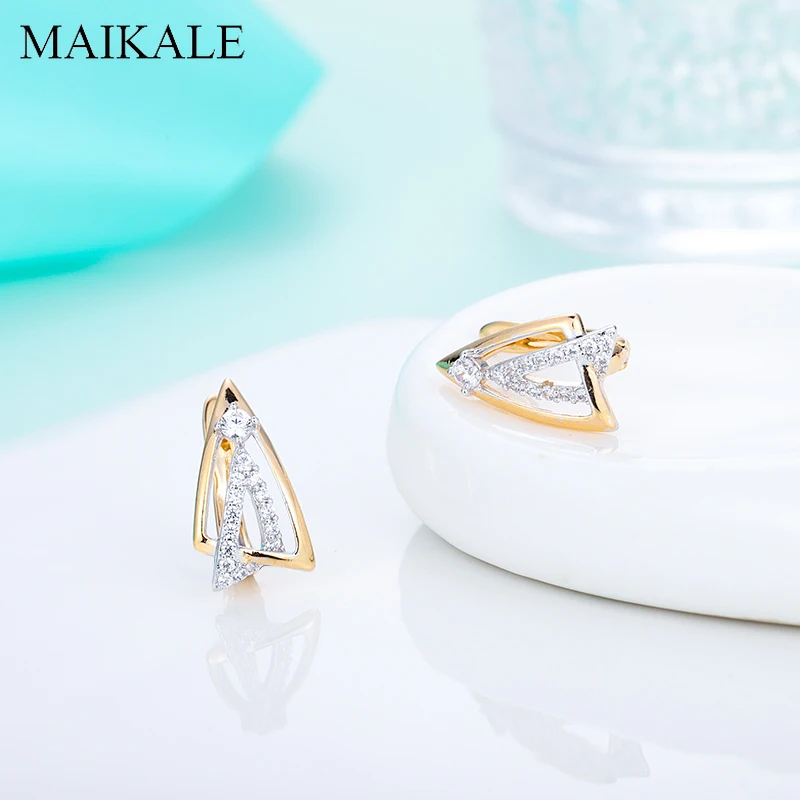 Женские треугольные серьги-гвоздики MAIKALE, популярные серьги золотистого цвета с фианитом геометрической формы, ювелирные изделия для подарка девушке и вечеринки