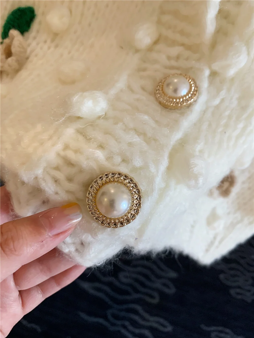 

Juice Snow 2020 Autumn New Age Reduction Cute Soft Cute Three-Dimensional Flower Pearl Button Sweater Cardigan Jacket