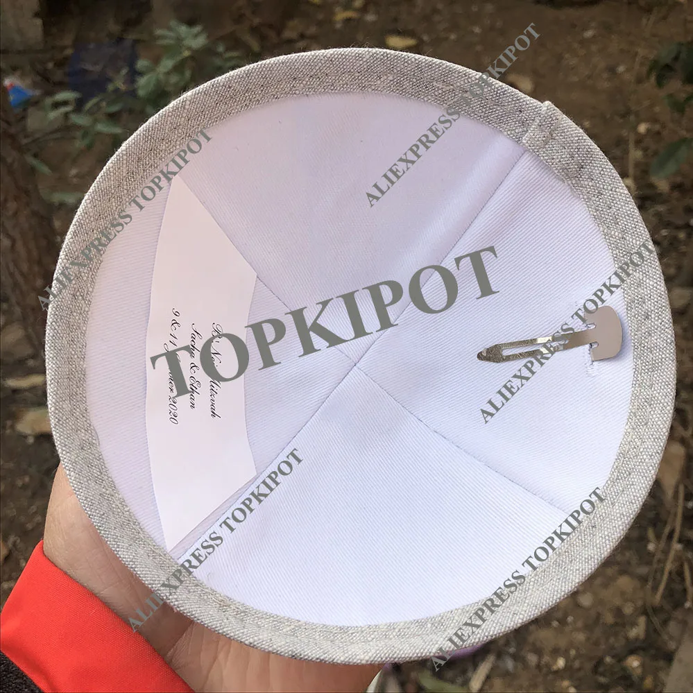 Светильник KIPPAHS из тяжелого льна серого цвета с бледно-голубым вышитым логотипом