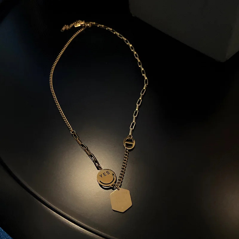 

South Korea fashionable individual character tide titanium steel necklace polygonal square brand smiling face choker web celebri