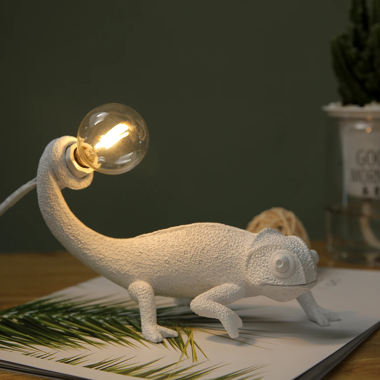 Ночник seletti lizard скандинавский светодиодный светильник из смолы с животными