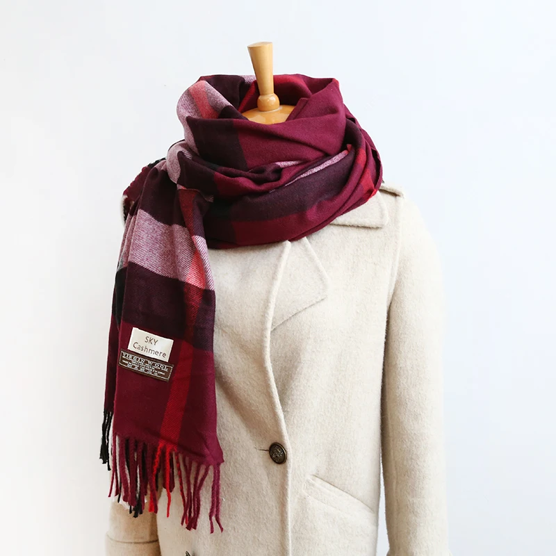 

2021 Luxury brand plaid scarves cashmere shawls women winter warm plaid shawl cloak ms thick blankets tassel scarf Holiday gifts