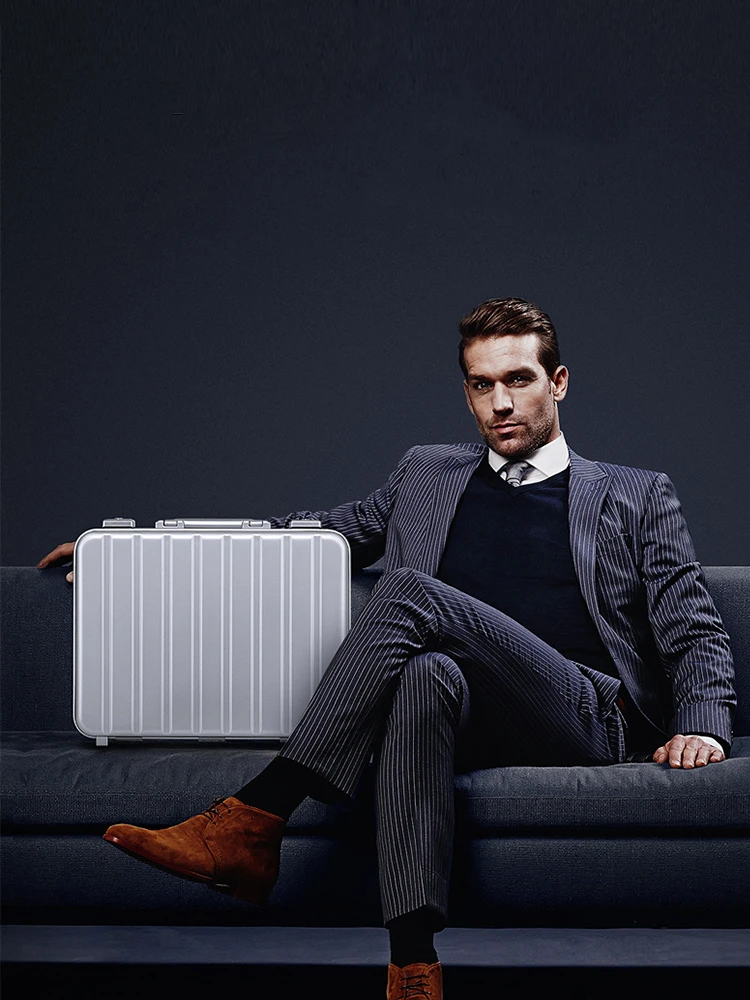 Fine Aluminum alloy portable jewelry box, special suitcase for business customization, exhibition jewellery box with lock