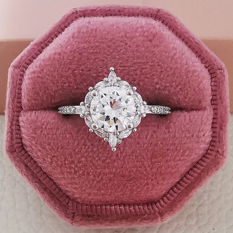 

Кольцо женское из серебра 2021 пробы, с ореолом, R5083