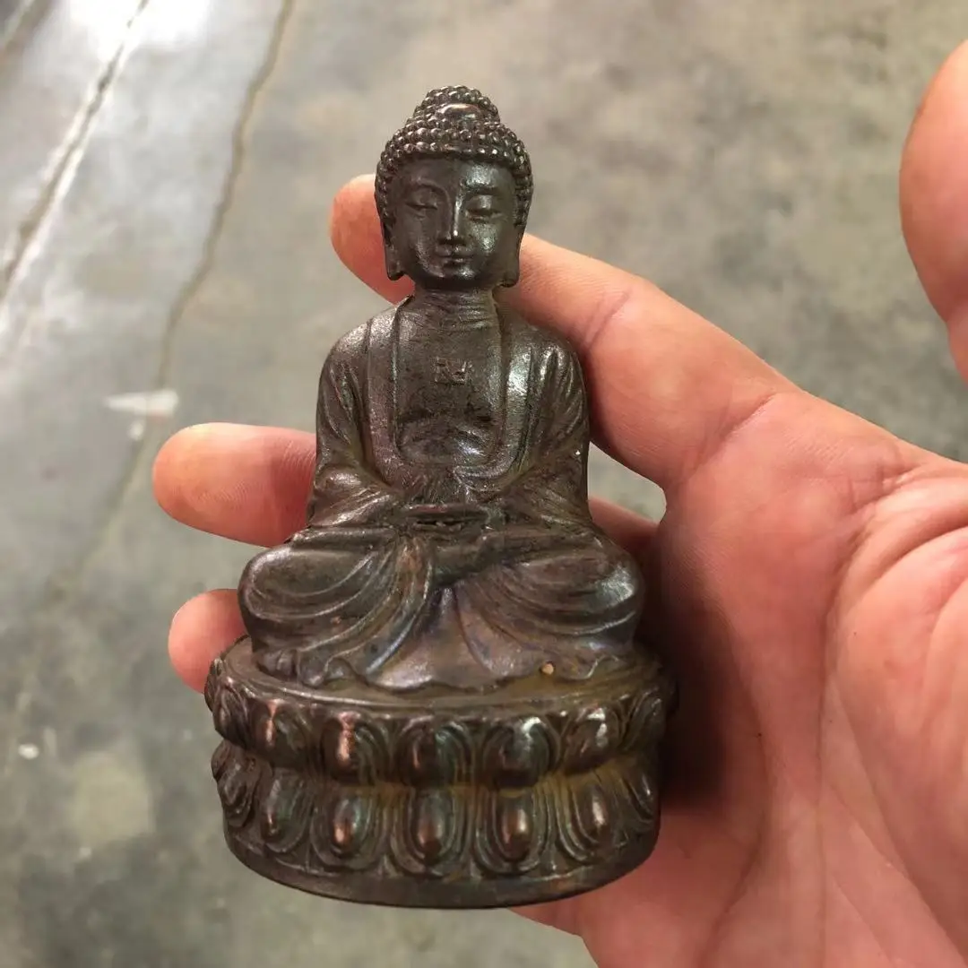

Collection of antiques and miscellaneous arts and crafts bronze Buddha sculpture