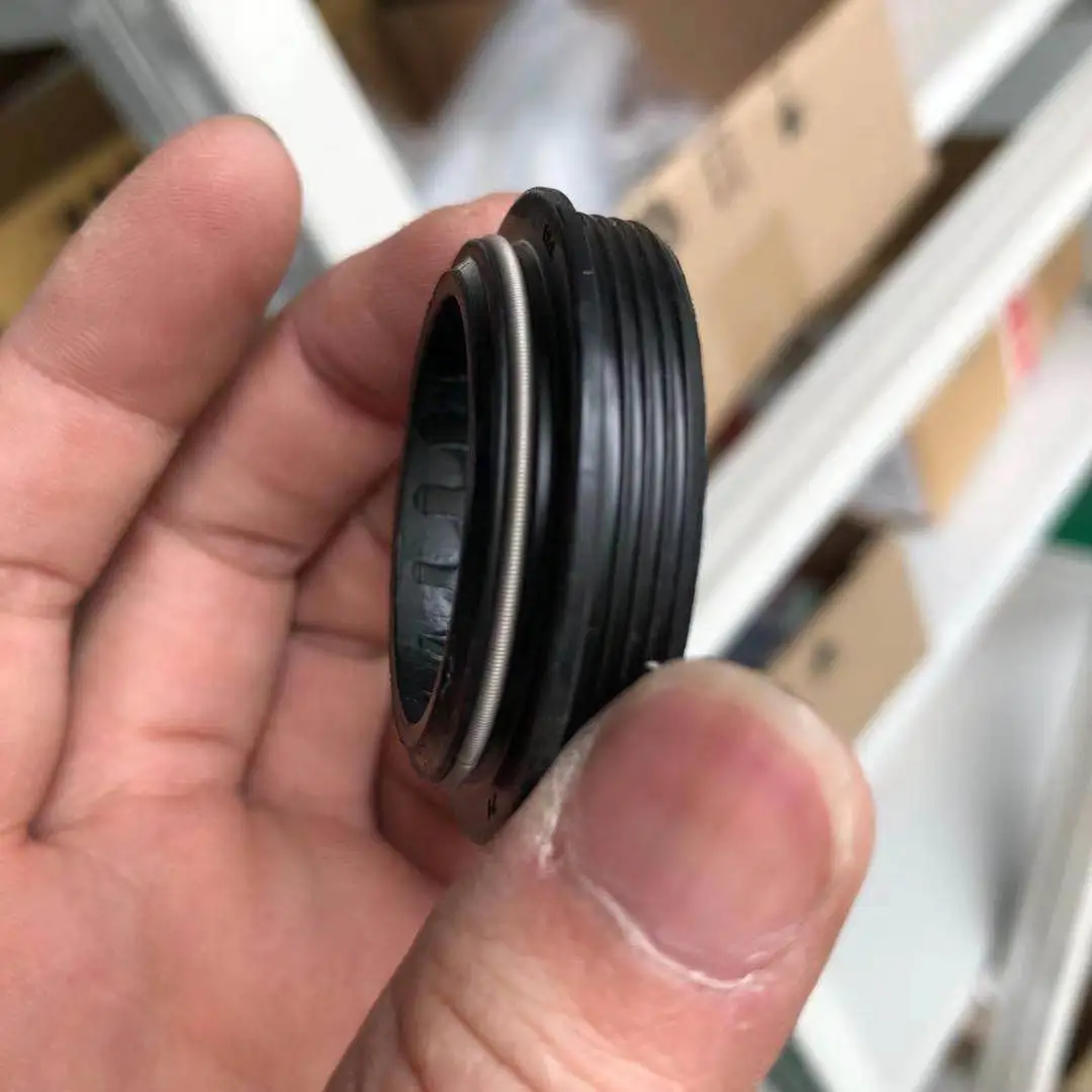 

ROCK SHOX dust seal 32mm black