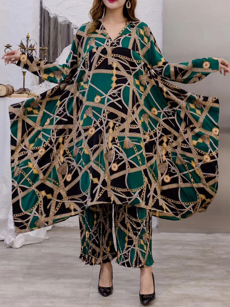 Женский костюм из двух предметов свободный разных цветов с принтом и брюки