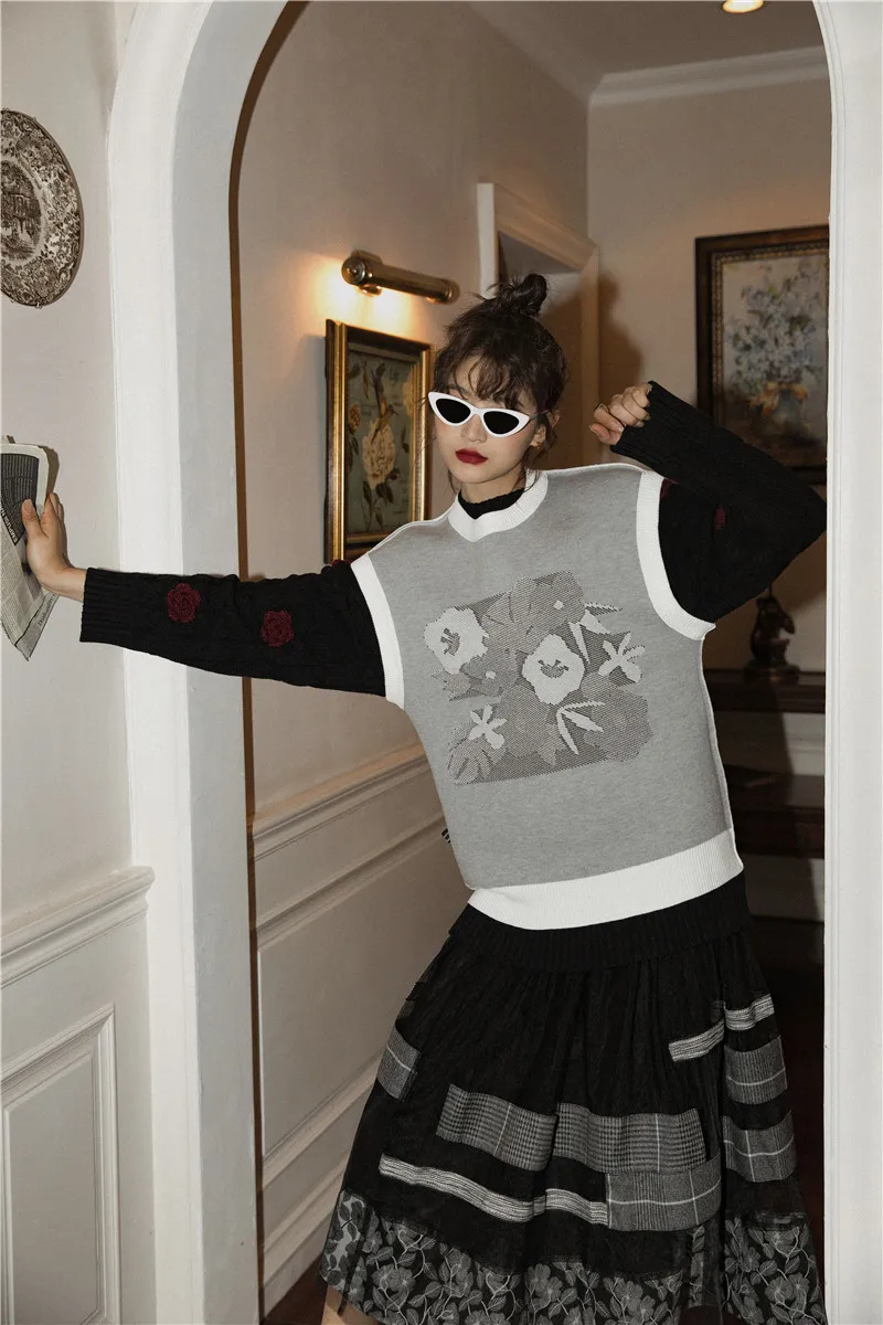 LANMREM/пуловер без рукавов с круглым вырезом и позитивным отрицательным принтом