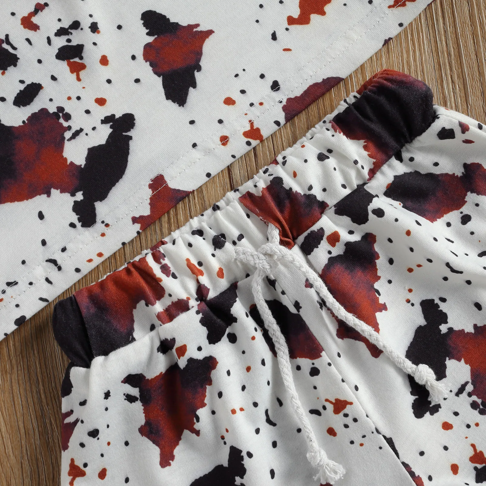 

2 Pieces Kids Suit Set, Floral Print Round Collar Short Sleeve T-Shirt+ Shorts for Summer Autumn, White 2021 New