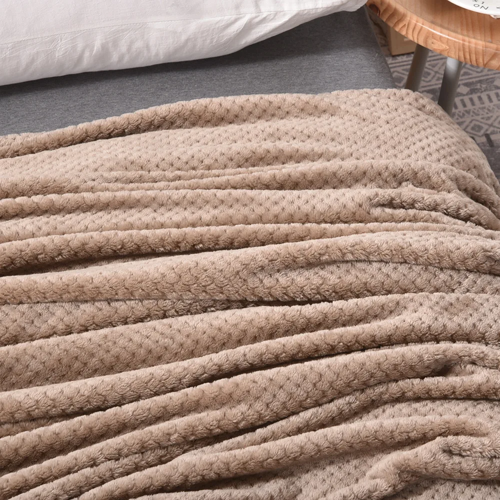 

Soft Solid Color Bed Covers for sofa Soft Adult Fleece Throw Blankets Flannel Bedspread for the Couch