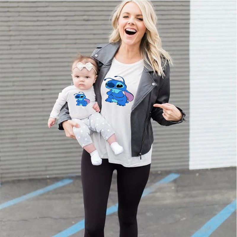 

Летняя Корейская версия рубашки Ulzzang с коротким рукавом Футболка с рисунком из мультфильма Диснея аниме семейная одежда для родителей и дет...