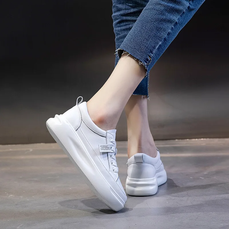 

2021 Women Platform Sneakers Female Genuine Leather Walking chunky sneakers Loafers For Women White Casual Flat Vacation shoes
