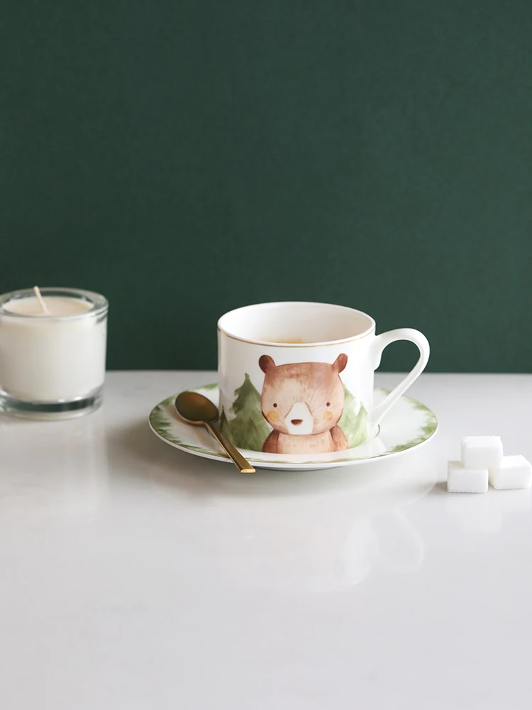 

Nordic Bone China Coffee Cup Ceramic Tea Cup Saucer Spoon Set Creative Porcelain Espresso Cup Tasse Drinkware Party Gift EE50BD