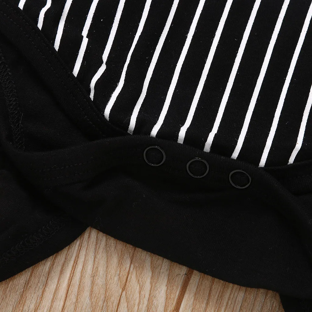 Комплект из шапки в полоску с длинными рукавами и надписью Кошмар|Ромперы| |