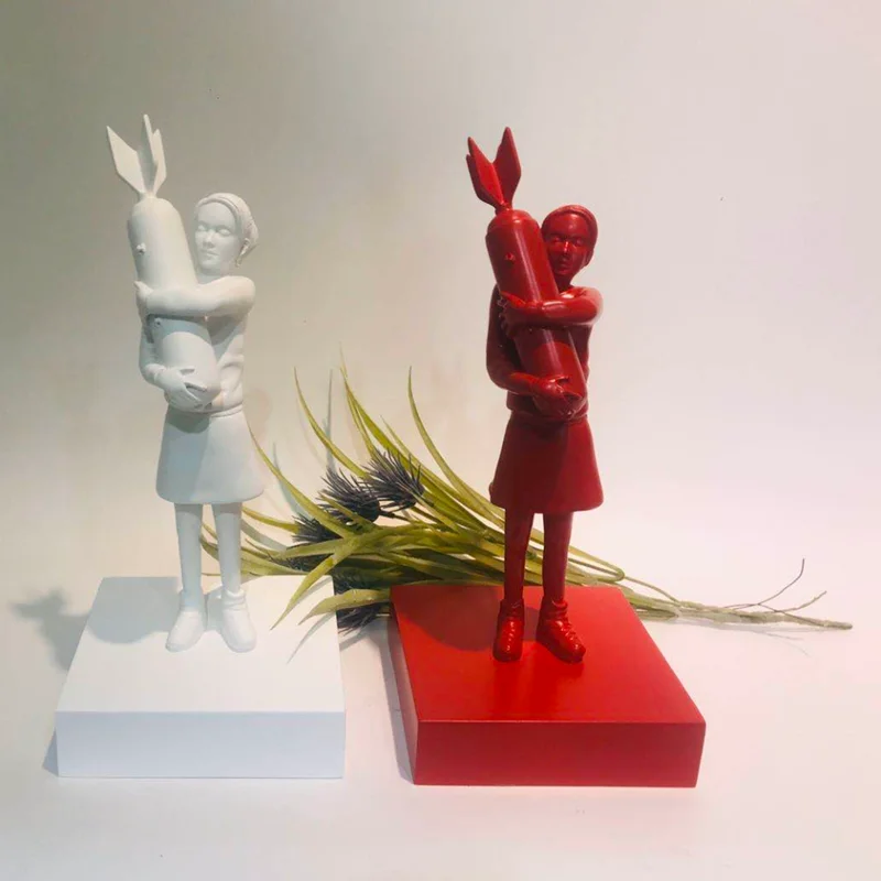 

New Bomb Hugger SPECIAL Red/White Bomb Girl Home Gifts Desk Decoration Street Art Resin Statue Creative