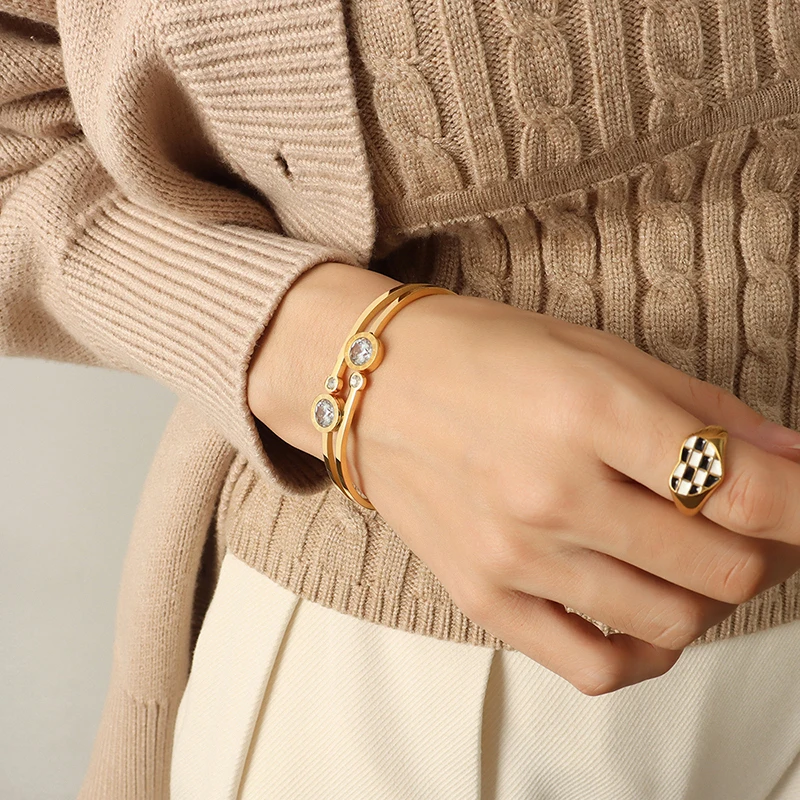 

European and American Style Roman Crystal Zircon Titanium Steel Spring Gold-plated Bracelet Ladies Wedding Party Jewelry Gift