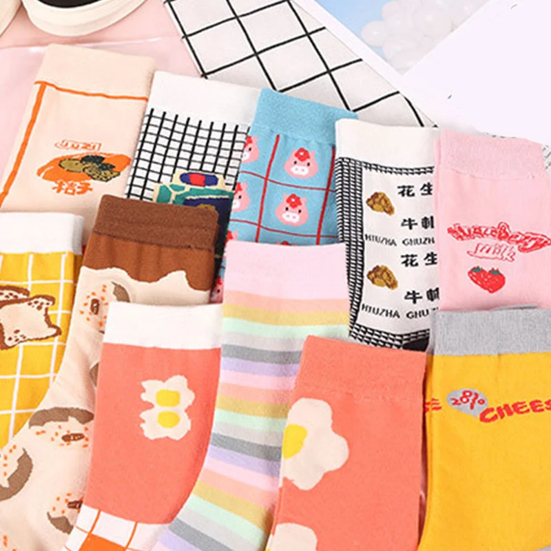 

Women's Socks & Hosiery
