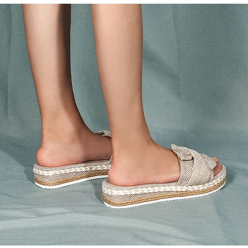 Женские шлепанцы Сезон лето Большие размеры 41 42 43 Женская обувь на плоской