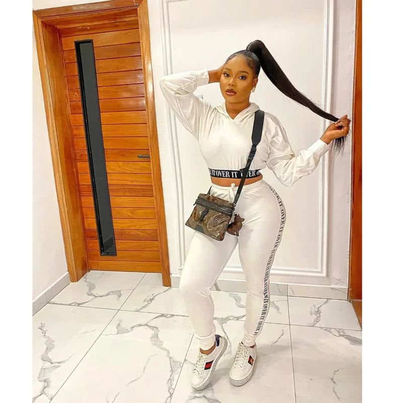 

2021 Fashion New 2 Piece Set Women Black & White Embroidery Elastic Band Crop Top And Pants Suit 90s Vintage Hoodies Tracksuit