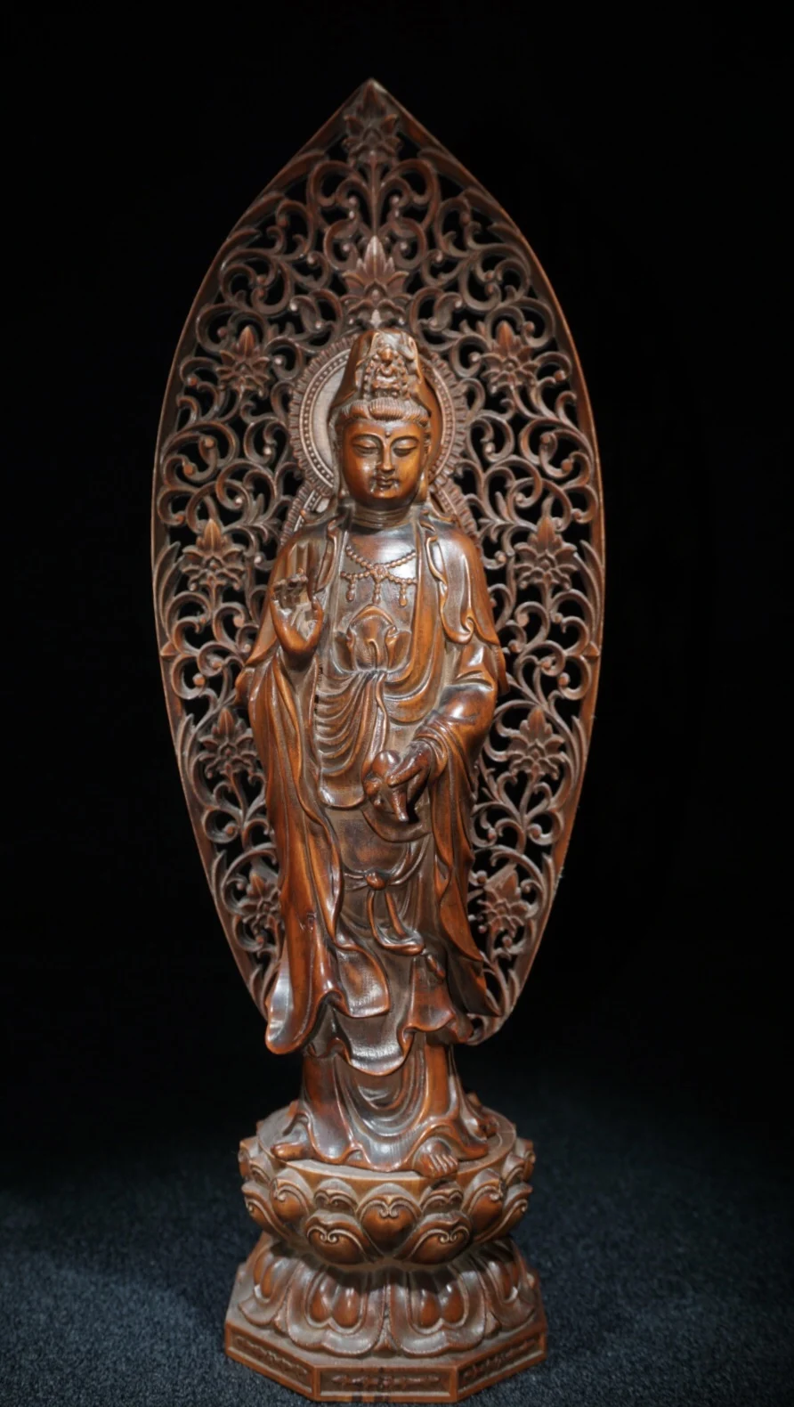 

11" China Lucky Seikos Boxwood Jingping Guanyin Bodhisattva Backlight Standing Buddha Avalokitesvara Enshrine the Buddha