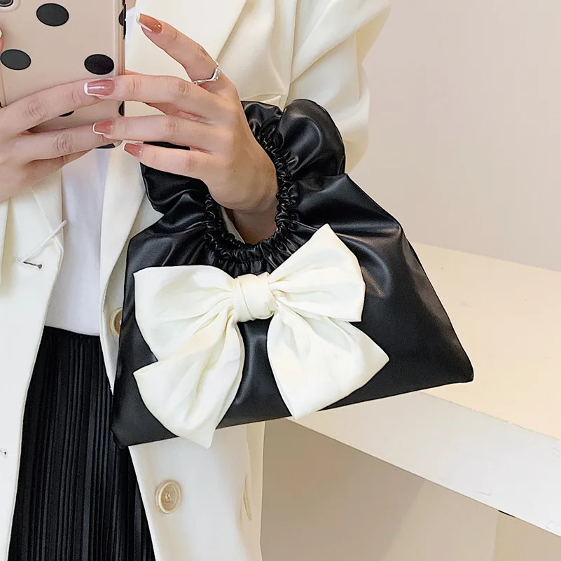 

European and American Leisure Butterfly Fold Bag Female 2021 New High-quality Leather Shoulder Bag Texture Handbag Hand Carry