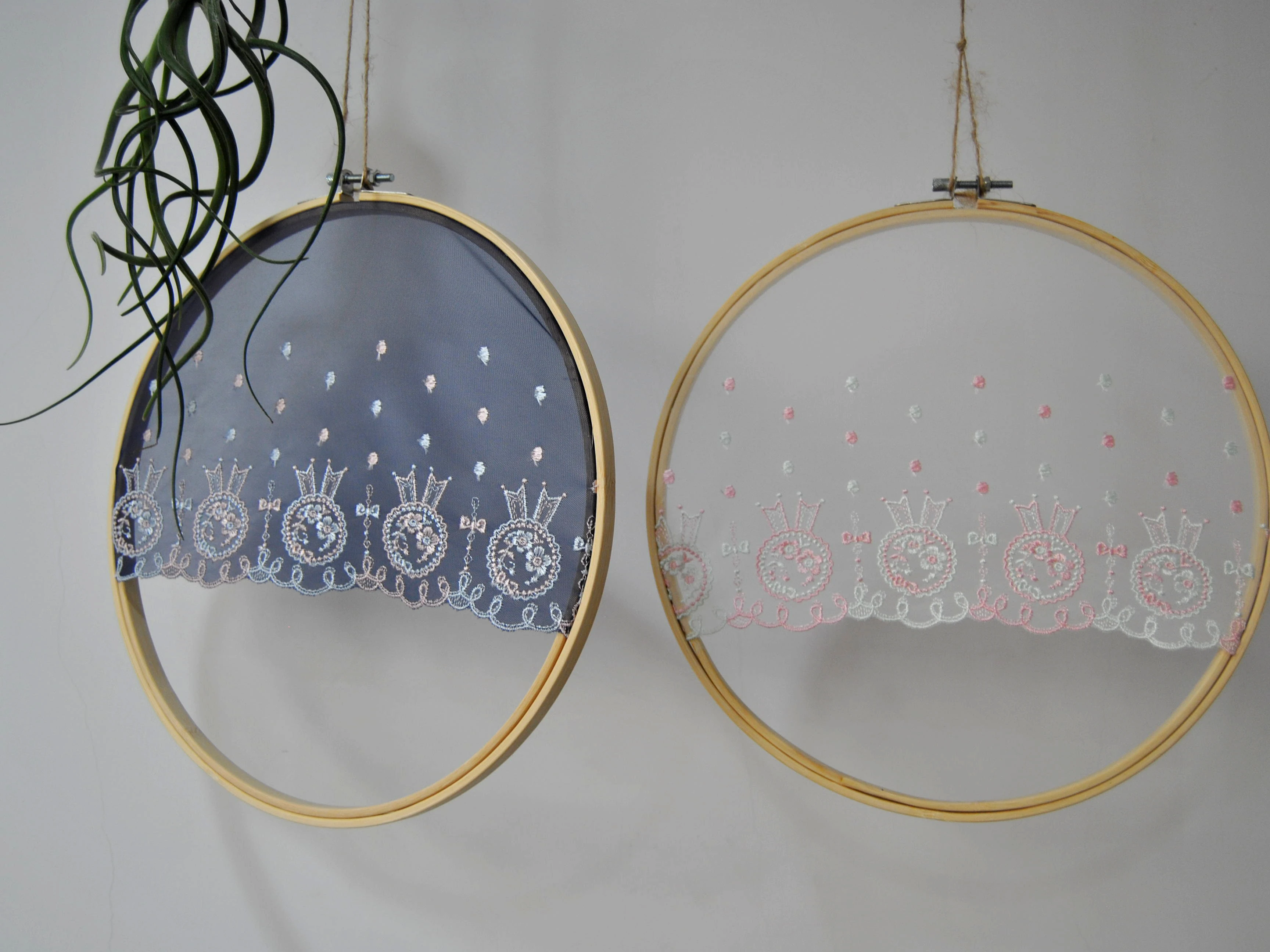

Original design Nature Bamboo Round Wall hanging decorations Garland brooch polka dot embroidery lace No.grape15