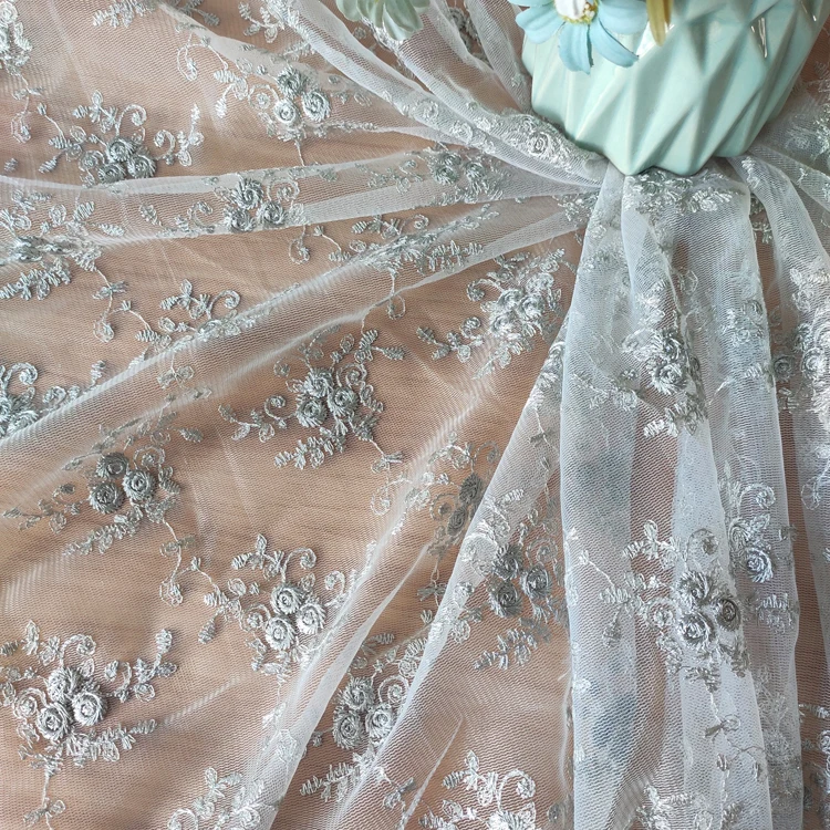 Качественная кружевная ткань маленькая серая Цветочная вышивка шитье высшее
