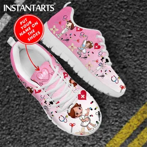 Женские кроссовки INSTANTARTS розового цвета, с рисунком медсестрыдоктора, сетчатые, легкая женская обувь