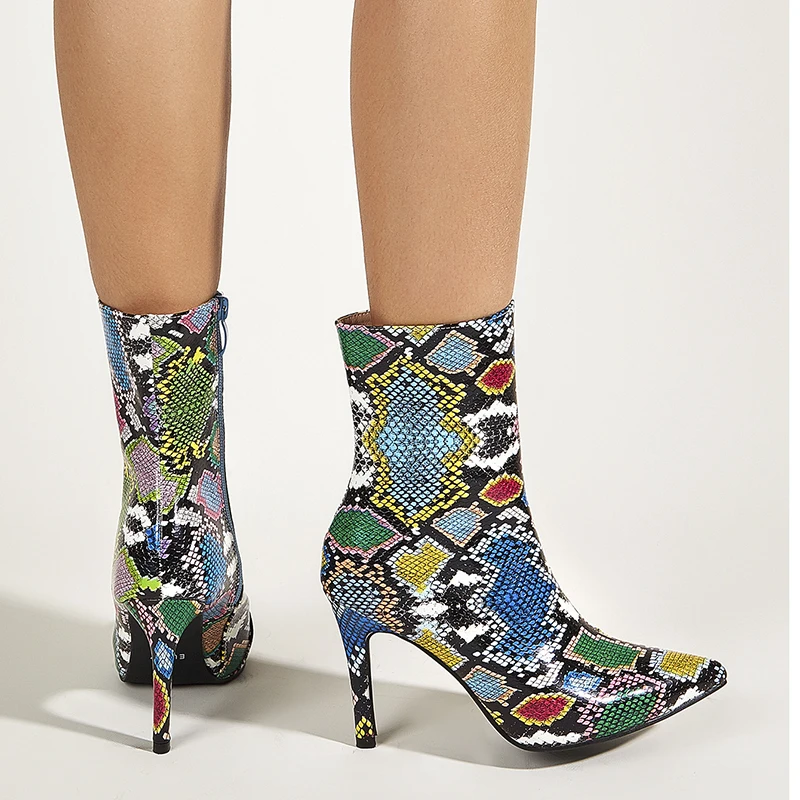 

Pointed Toe Sexy Snake Print Bottes femme Plus Size 42 Autumn Winter Ankle Boots For Women Shoes Zipper Stiletto High Heels