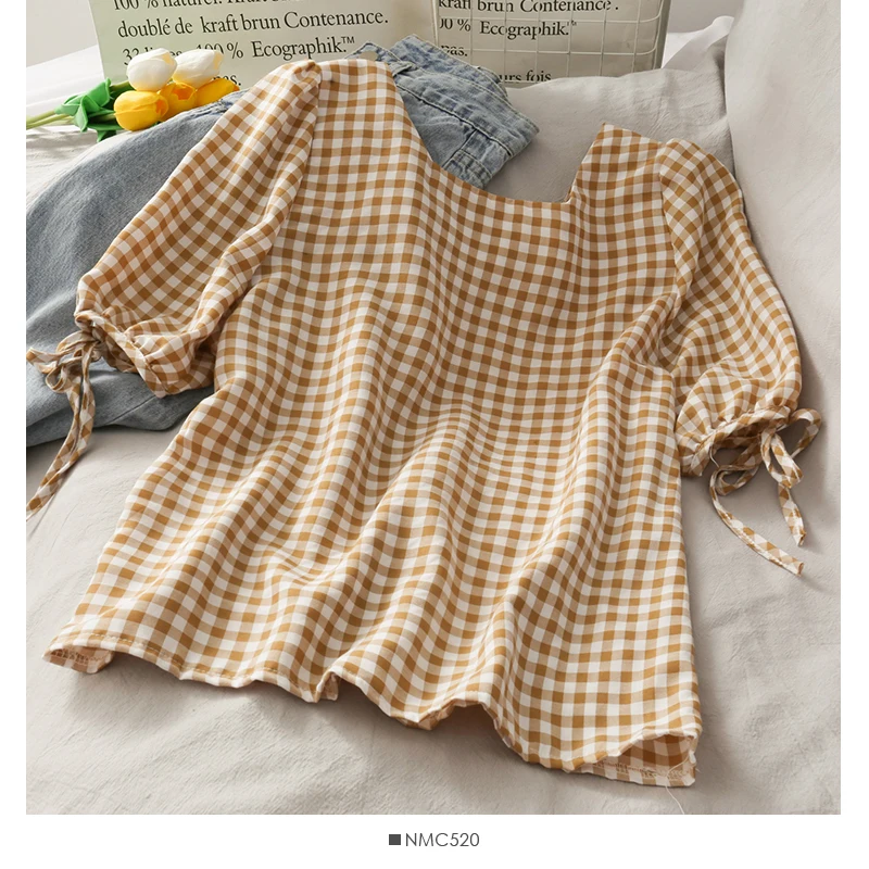 Женская блузка с пышными рукавами винтажная большими квадратными и пуговицами