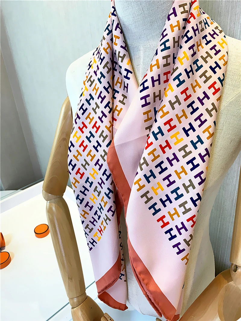 

korean style women New ladies twill square handmade crimped letter plaid scarf gift collar scarf bufandas invierno mujer Shawl