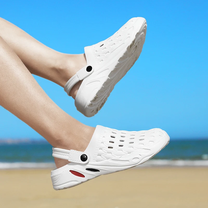 

2021 Mens Sandals EVA Crocks Summer Beach Slip On Slipper Hole Shoes Croc Clogs Crocse Shoes Flat Sandal Man Slippers Sandalias