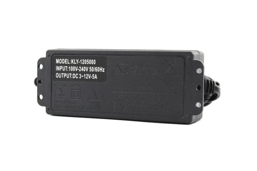 AC DC 3V 5V 6V 9V 12V 15V 18V 24 V Регулируемый Мощность адаптер 1A 2A 12V Мощность адаптер питания Универсальный 220 В до 12 В 24 вольт для адаптера переменного тока