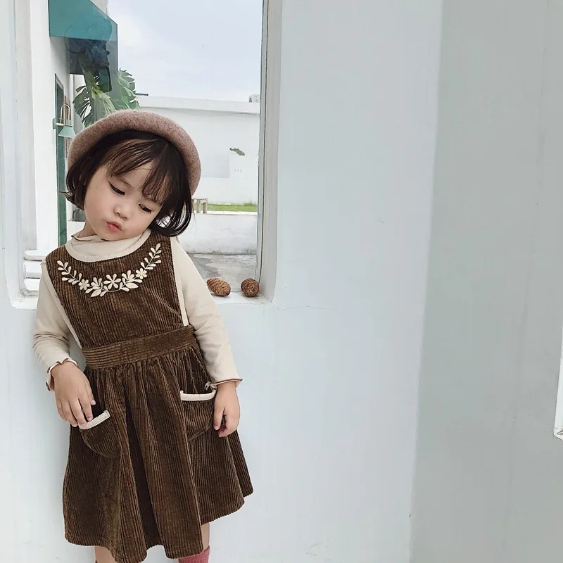 Платье для маленьких девочек осеннее платье без рукавов с цветочной вышивкой