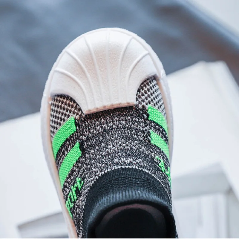 Детская обувь новинка 2020 модная для мальчиков сетчатые мягкие резиновые