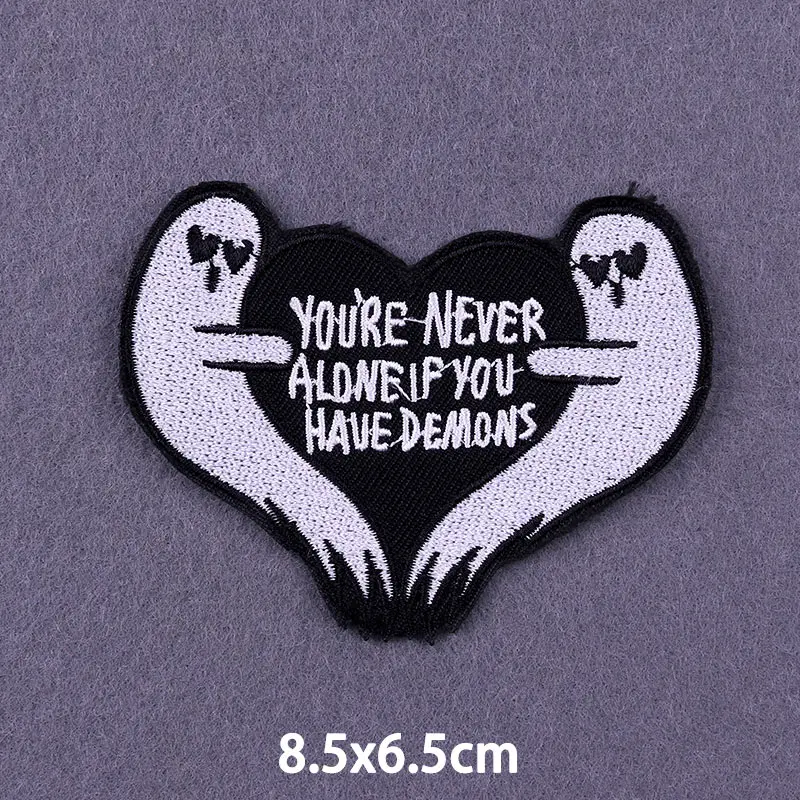 Нашивки с вышивкой черепа и скелета термоклейкие нашивки для одежды стильные в