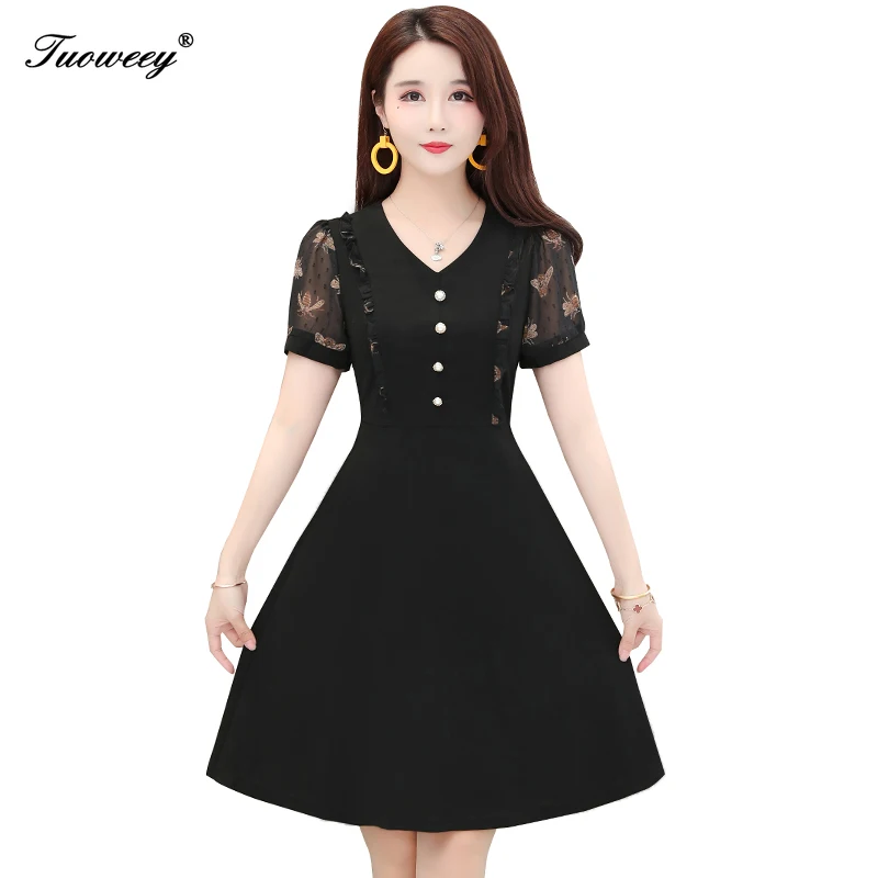 

Autumn Vintage O-neck Puff short Sleeve knee length Dress Women 2020 Elegant Flower Embroidery Dress Designer a-line Dress