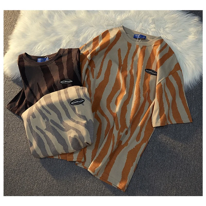 

2021Spring and summerThe New Street fashion Couple outfit Loose Fat Short sleeve T-shirt men and women trend Zebra pattern