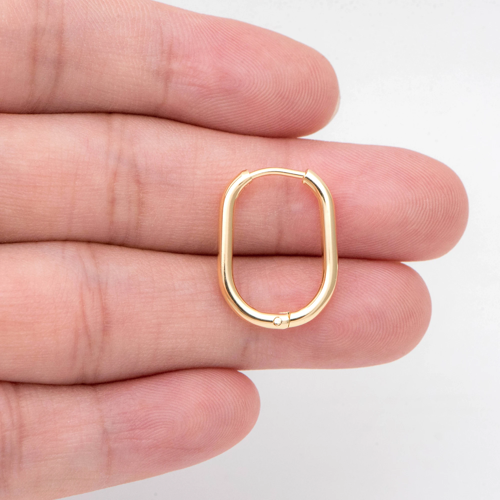 Овальные серьги Huggie 4 шт. овальные серьги-кольца 20x15 мм покрытые 18-каратным