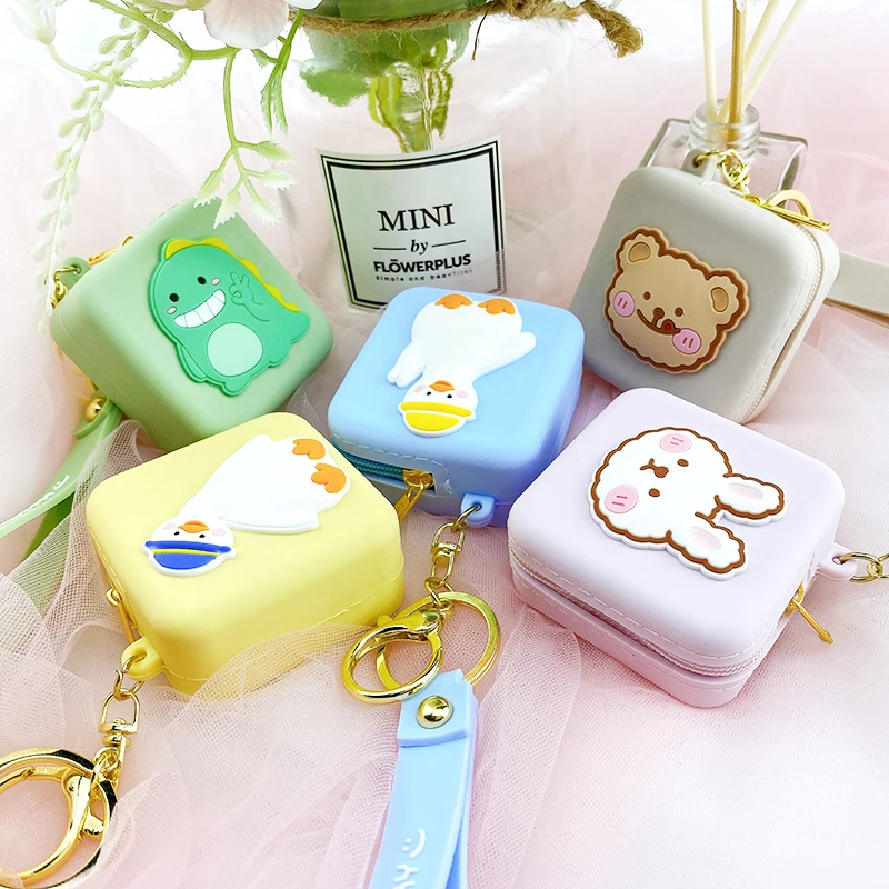 Куртка синего цвета с медведем цепочка для ключей бумажник кошелек кроликом