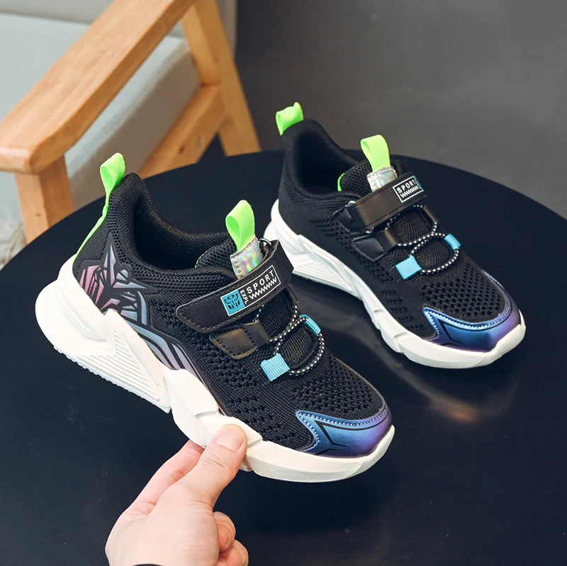 

New Fashion 2021 Boys Shoes Light Travel Sneakers Kids School Outdoor Shoes Boys Light and Comfortable Running Shoes