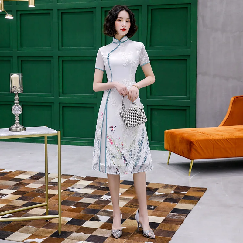 Новое поступление Элегантное вискозное китайское женское платье-Ципао с