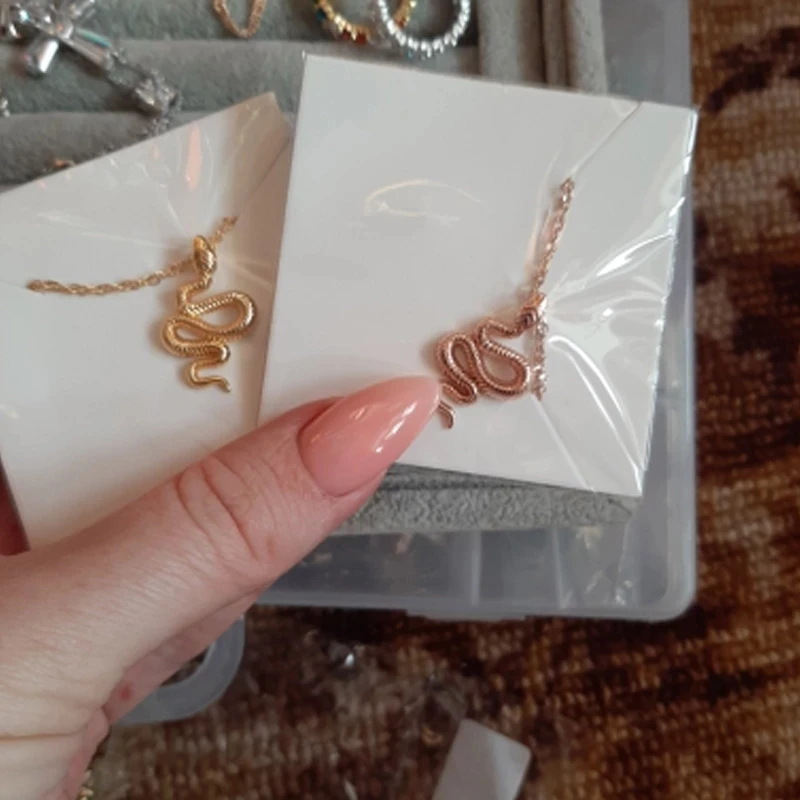 Женское Ожерелье из змеиной кожи цепочка до ключицы золотистого цвета