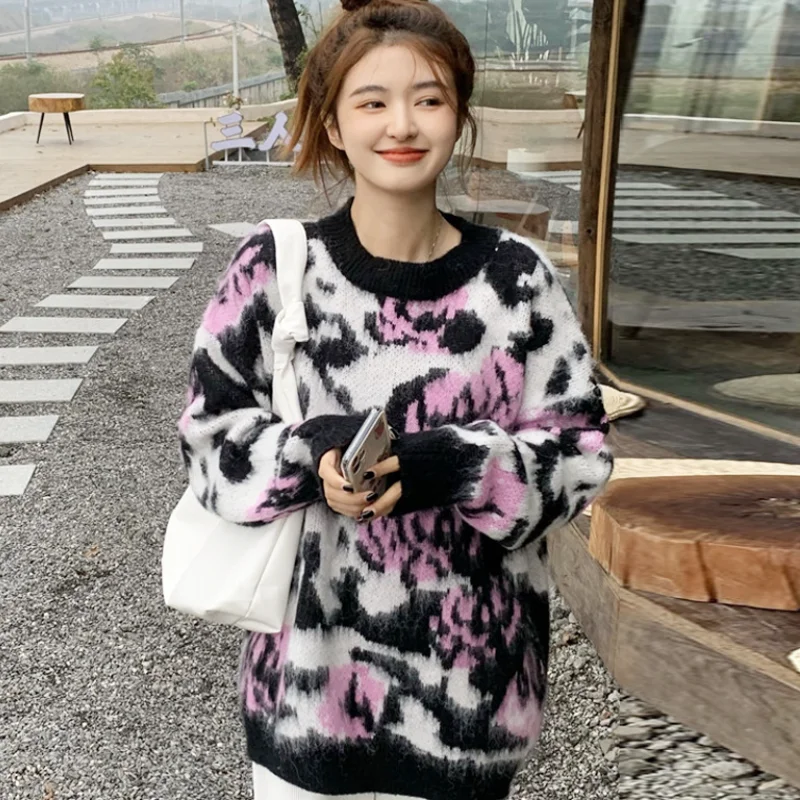 

Новинка Осень-зима 2021, корейский модный элегантный универсальный мягкий Свободный Повседневный вязаный пуловер в стиле ретро с круглым выр...