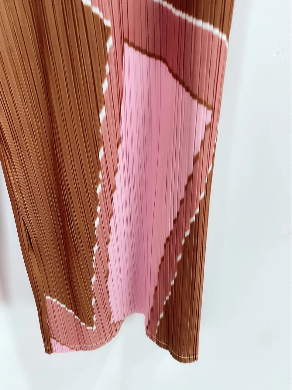 HOT SELLING miyake  geometry print pleated  straight pants  IN STOCK