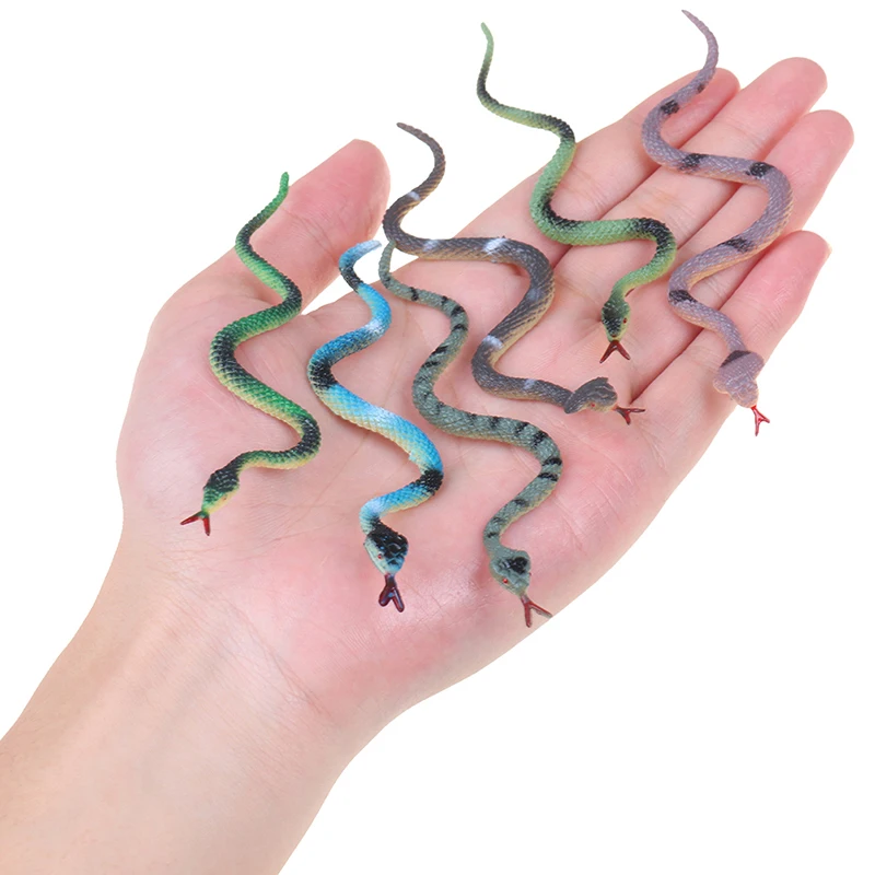 

12Pcs High Simulation Toy Plastic Snake Model Funny Scary Snake Kids Gag Prank Funny Favor Toys Halloween Prank Prop For Decor