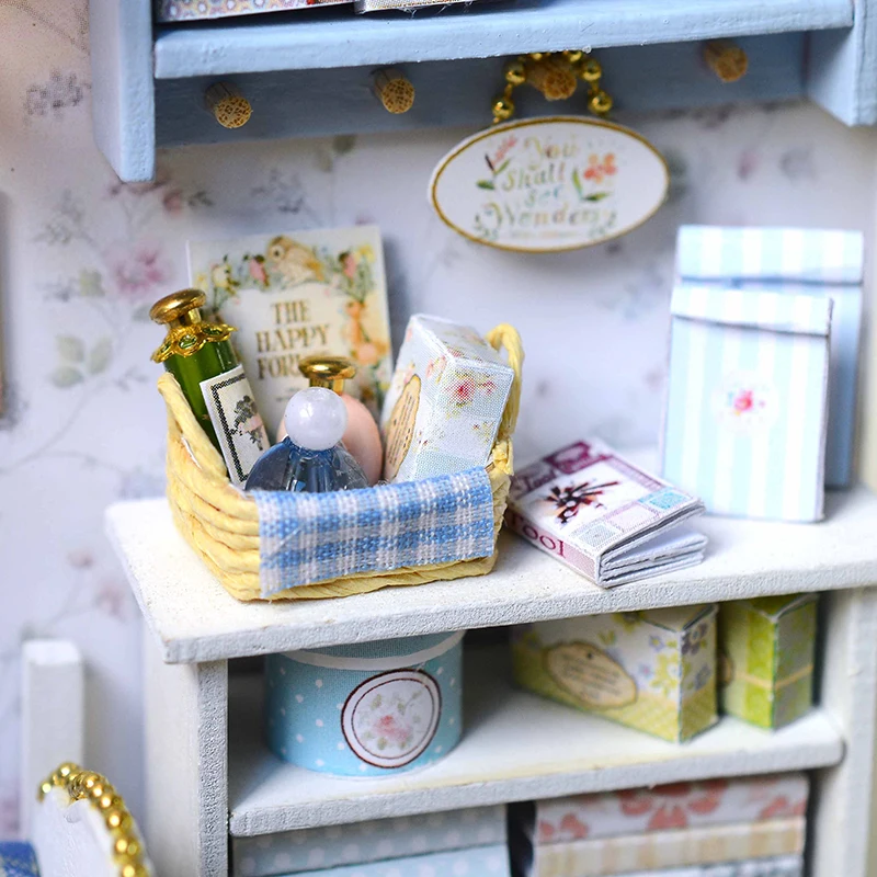 

Doll House Miniature Creative DIY DollHouse 3d Model Furnitures Decoration Wooden Doll Houses Assemble Kits Toys To Send Child